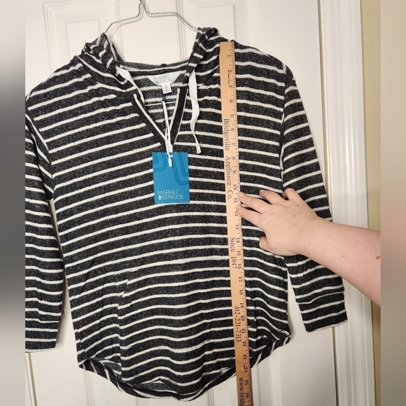Market & Spruce Charcoal Striped Hoodie XSP - Picture 4 of 10
